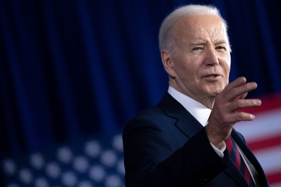 Biden backed by steelworkers union amid fight for working-class vote