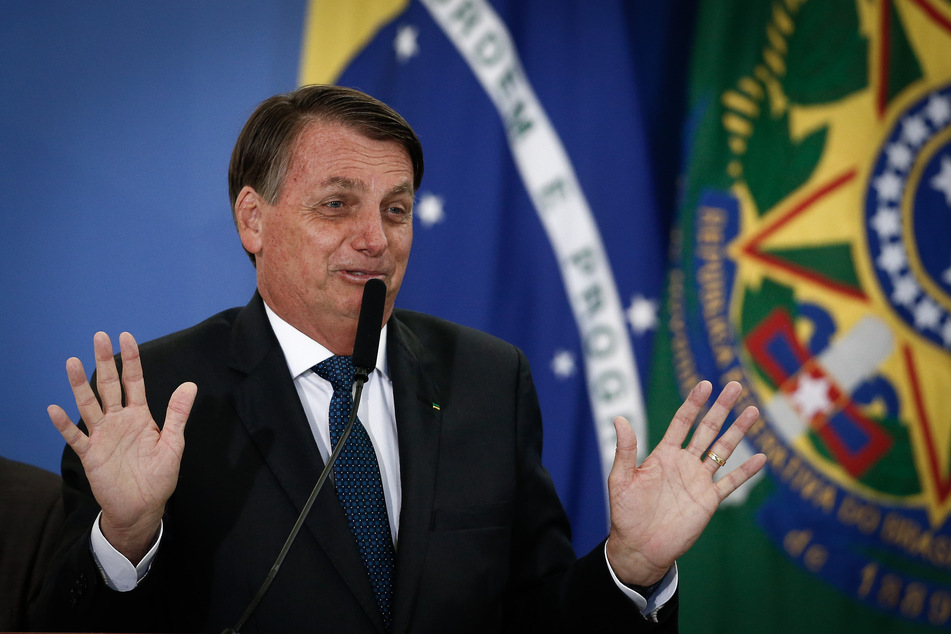Corona-Impfstoff? Brasiliens Präsident Jair Bolsonaro (65) möchte lieber warten. Er warnt vor Nebenwirkungen, wie der Verwandlung in einen Kaiman.