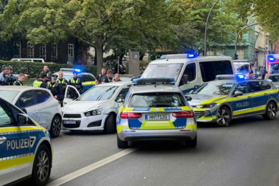 Verfolgungsjagd und Unfall sorgen für Chaos in der Innenstadt