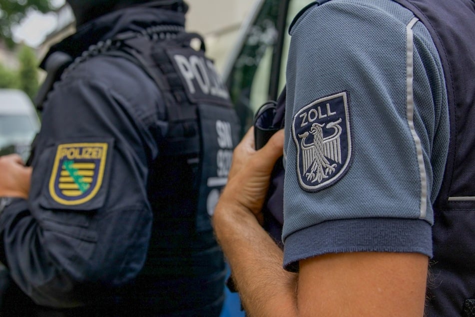 Bei der gemeinsamen Kontrolle stießen die Beamten am Freitagabend auf zahlreiche Verstöße.