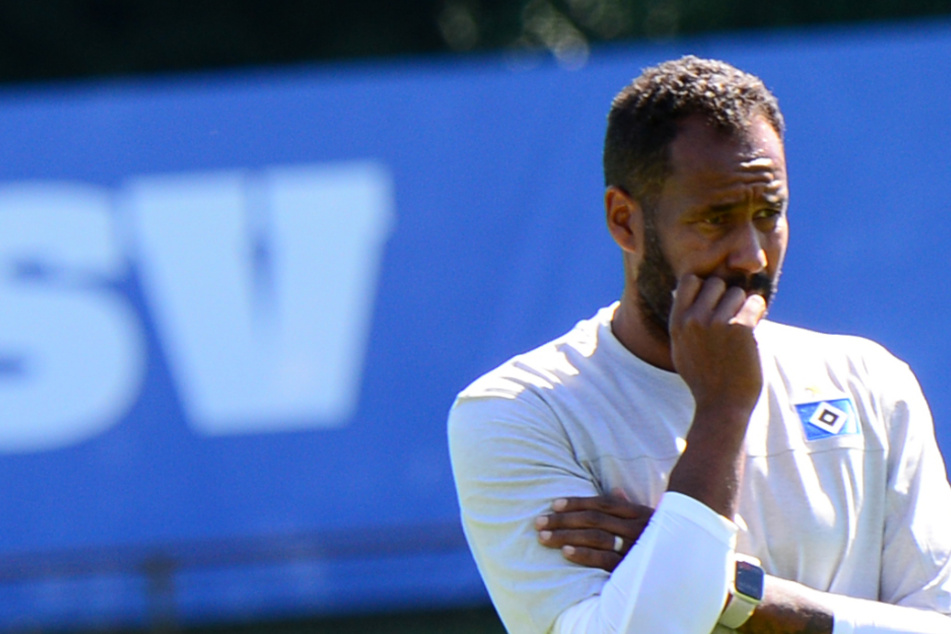 Daniel Thioune (46) ist mit der Leistung des HSV unzufrieden.