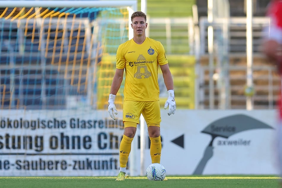 Marcel Bergmann (27) verlässt Lok, um sich Chemie Leipzig anzuschließen.