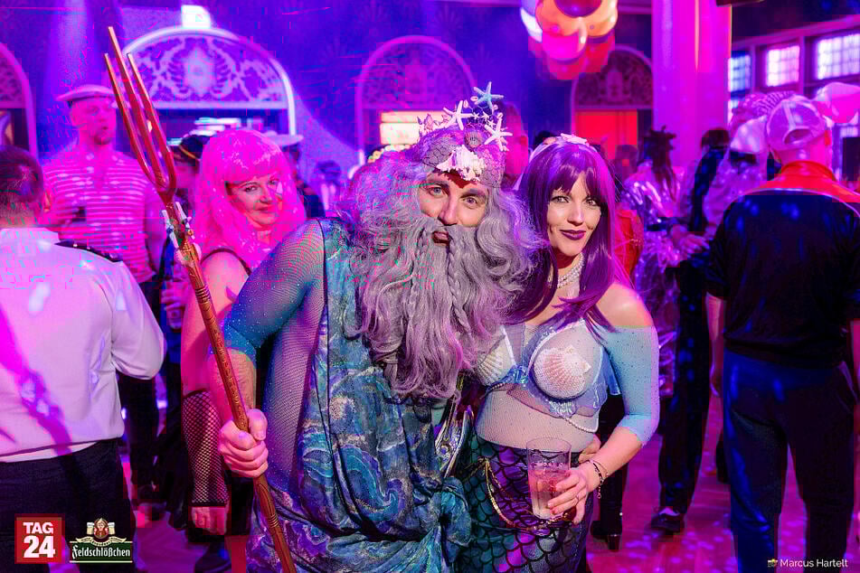 Auch Neptun und Ariel tanzen durch den Kostüm-Dschungel.