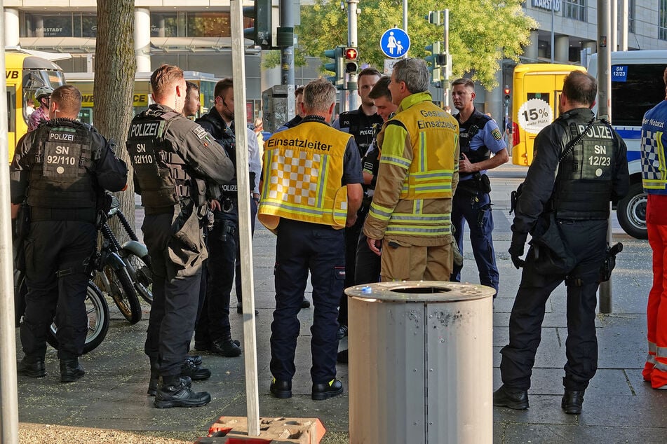 Die Einsatzkräfte waren mit einem Großaufgebot vor Ort.