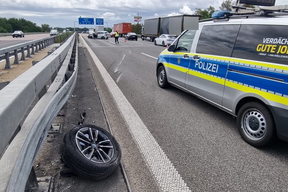 Der Verkehr wurde an der Unfallstelle vorbeigeleitet.