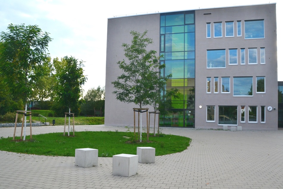 Der neue "Bildungsturm" der Oberschule im Leipziger Ortsteil Mölkau.