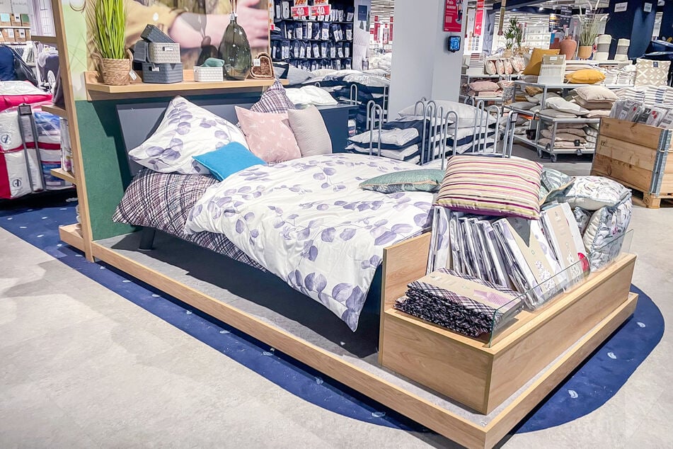 Höffner lässt sechs Stunden lang massiv die Preise fallen