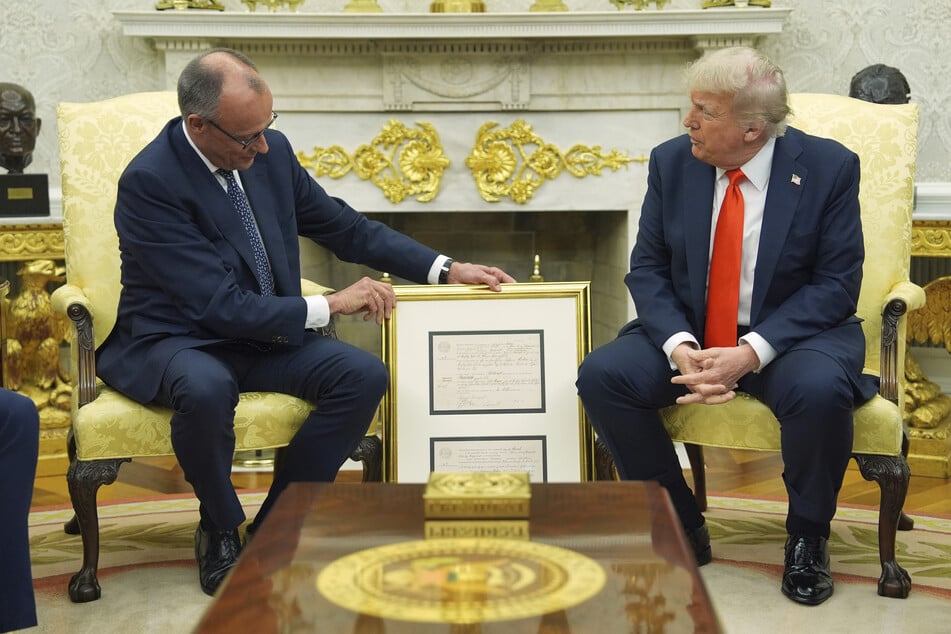 Für den US-Präsidenten hatte der Bundeskanzler ein besonders Geschenk dabei.