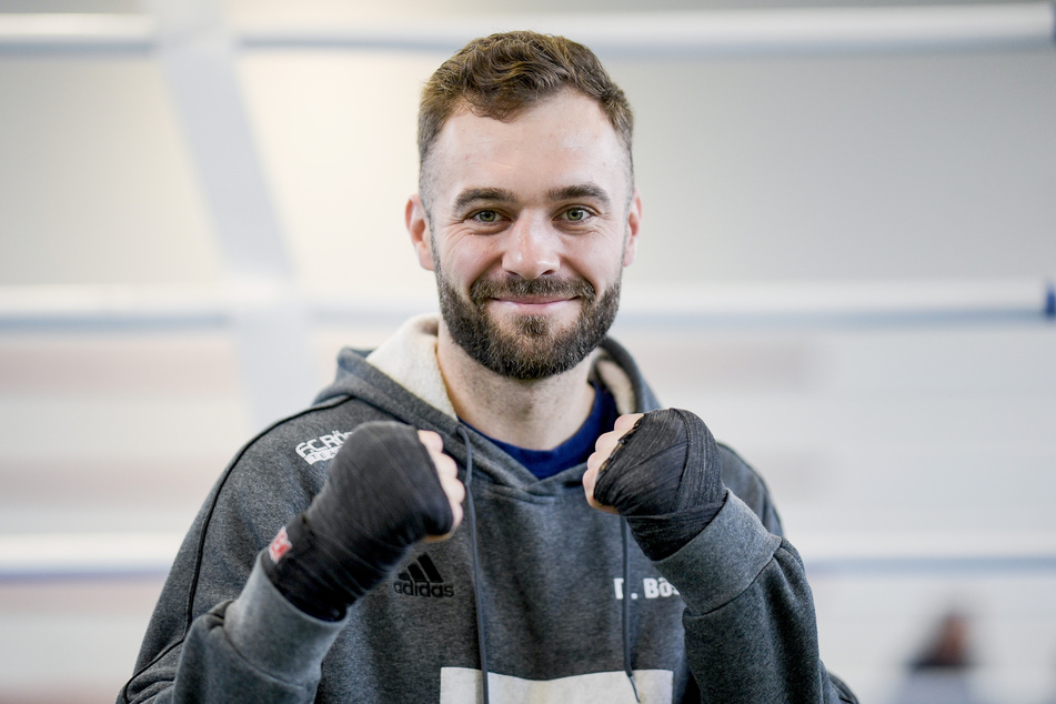Box-Weltmeister Dominic Bösel (30) schnappte einen Zigaretten-Dieb.