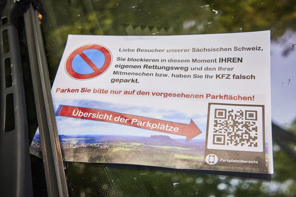 Knöllchen für falsches Parken kosten statt bisher 15 nun 55 Euro - nicht nur in der Sächsischen Schweiz. (Archivbild)
