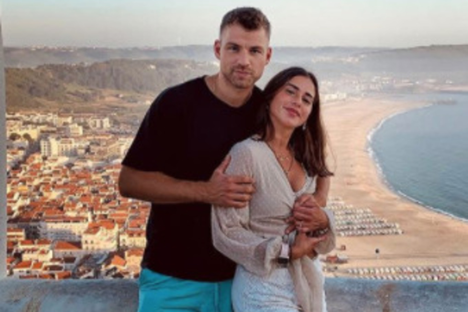 Liebe und Leder! Sarah Lombardi feuert ihren Julian an