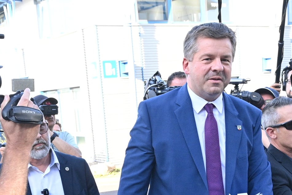 Sachsen-Anhalt-Wahl: CDU-Vorstand diskutiert Wahldebakel - Tritt Sven Schulze jetzt zurück?