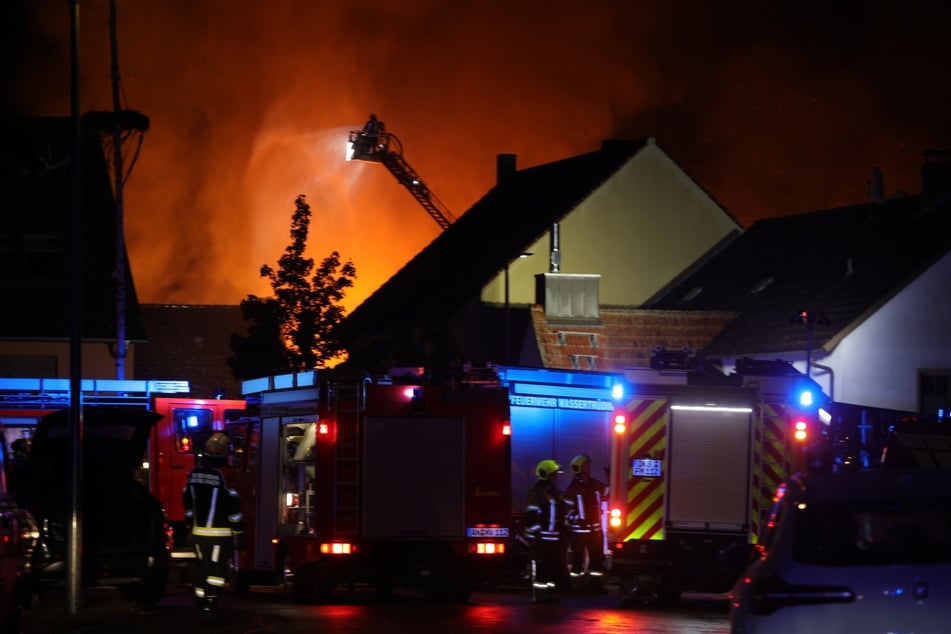 Die Feuerwehr war mit einem Großaufgebot vor Ort.