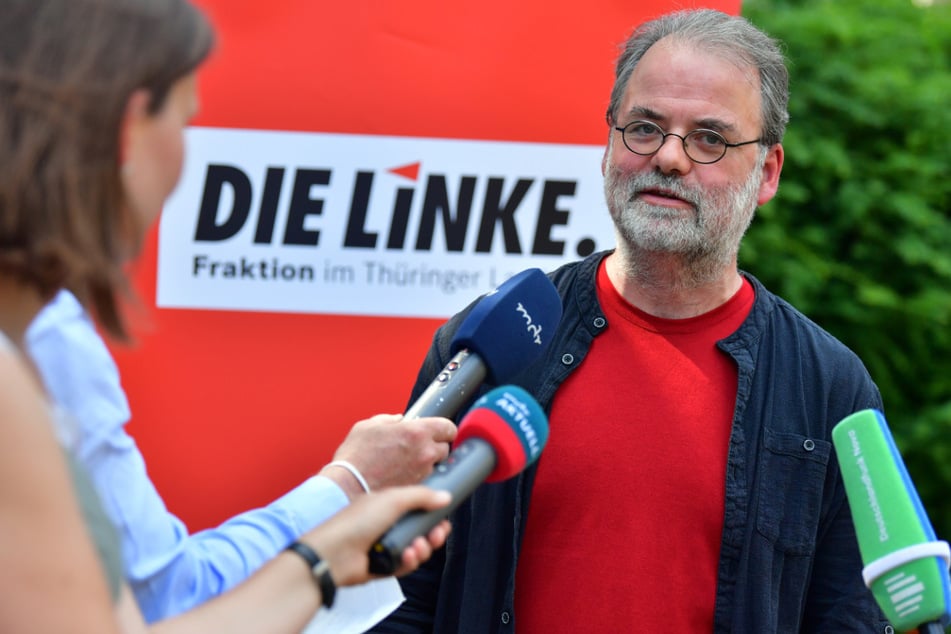Laut dem Fraktionsvorsitzenden der Linken, Steffen Dittes (48), soll der Antrag zur Auflösung des Thüringer Landtags noch in dieser Woche eingereicht werden. Doch innerhalb seiner Partei gibt es Unstimmigkeiten.