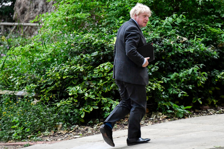 Boris Johnson (56), Premierminister von Großbritannien, sieht sich mit neuen Horror-Corona-Zahlen konfrontiert.