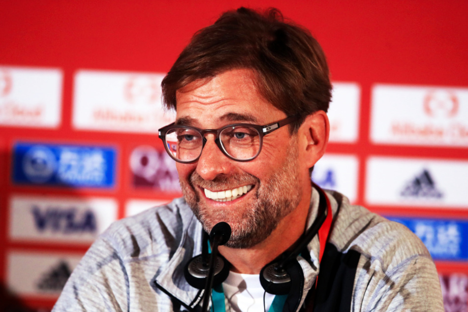 Jürgen Klopp bleibt diszipliniert zu Hause und tauscht sich über die Sozialen Medien mit seinen Spielern aus.
