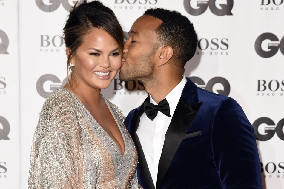 Chrissy Teigen (34) and her husband John Legend (41) in London in 2018.