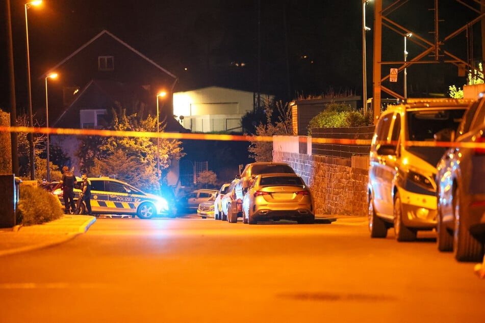 Kurz bevor die beiden Frauen von dem Mercedes erfasst wurden, besuchten sie noch das "Tanz in den Mai"-Fest der Freiwilligen Feuerwehr.