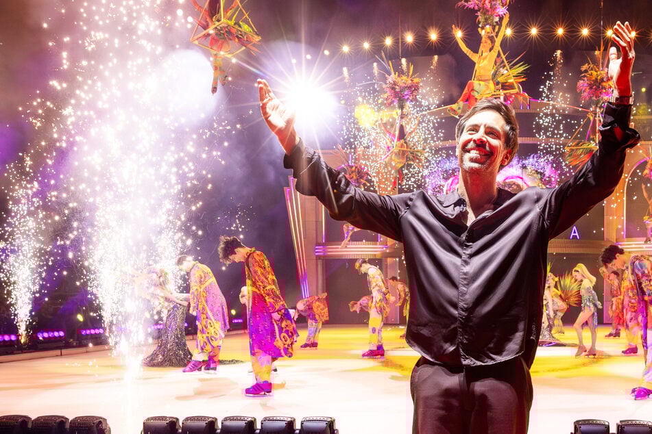 Eiskunst-Spektakel mit Max Giesinger bei "Holiday on Ice": Was ihn besonders beeindruckt