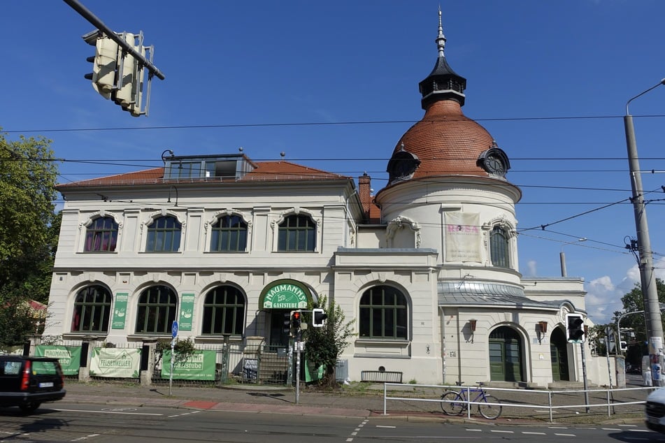 Der Felsenkeller begrüßt am Montag "Apsilon" (27).