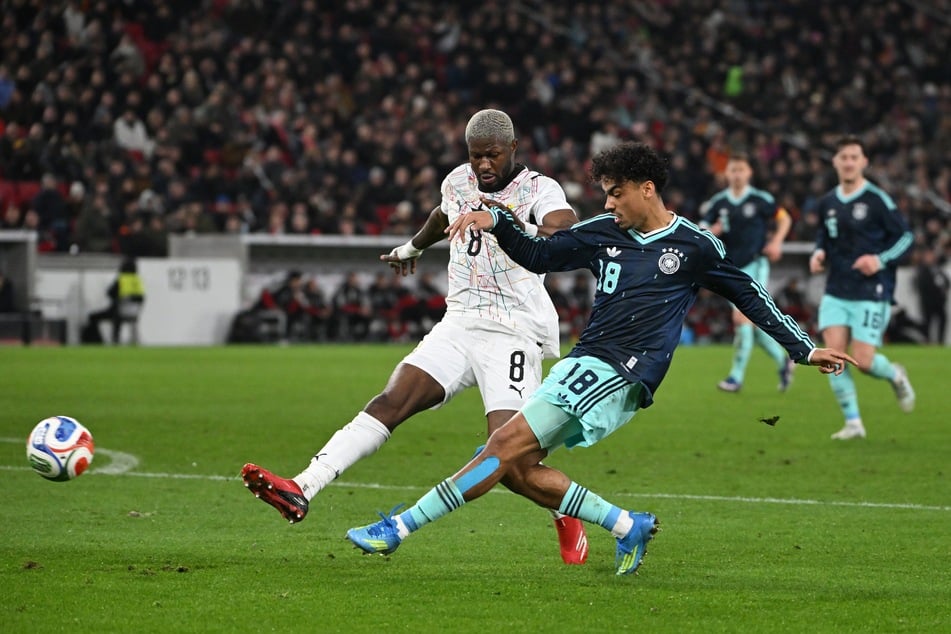 Für Defensivakteur Brown bedeutet das: Die WM-Teilnahme im Sommer in Kanada, Mexiko und den USA scheint zum Greifen nah.