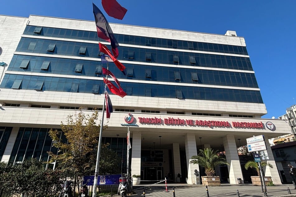 Im Taksim-Krankenhaus werden die Touristen behandelt.