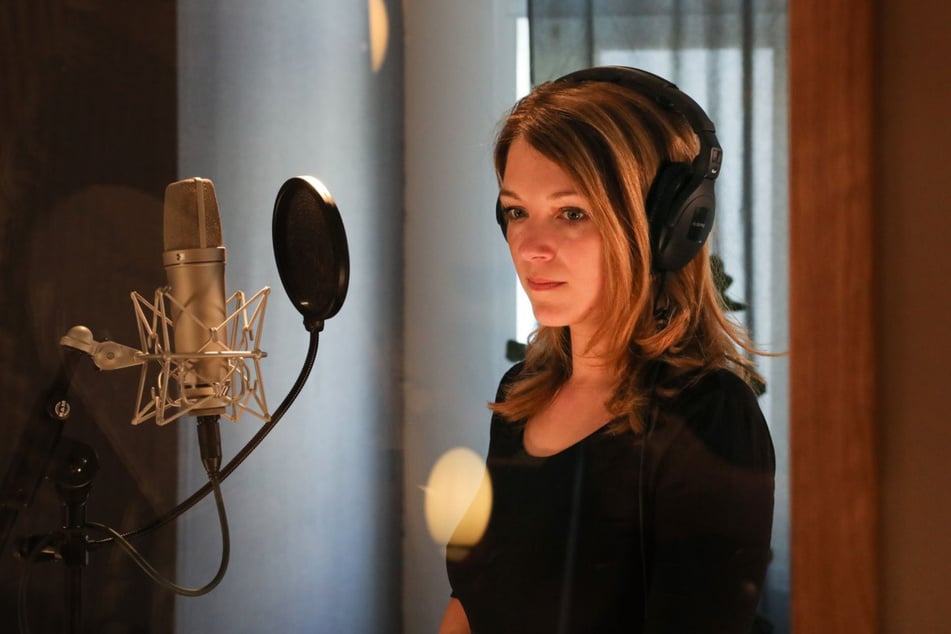 GZSZ-Star Iris Mareike Steen macht Gesangskarriere: Kehrt sie der Schauspielerei den Rücken?
