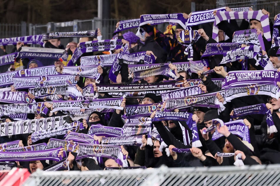 "Wir sind Wismut Aue" soll es beim Spiel gegen Cottbus durch das Stadion schallen.