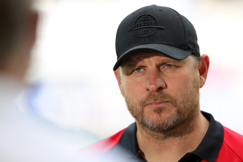Nach der Verpflichtung von Steffen Baumgart (49) als neuen Cheftrainer, könnte Köln sich jetzt als der lachende Dritte im Werben um die Dienste des Innenverteidigers erweisen.