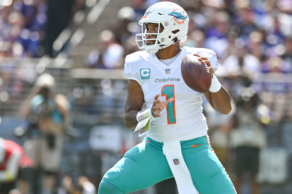 Miami Dolphins quarterback Tua Tagovailoa drops back to pass during the first half against the Baltimore Ravens at M&amp;T Bank Stadium.