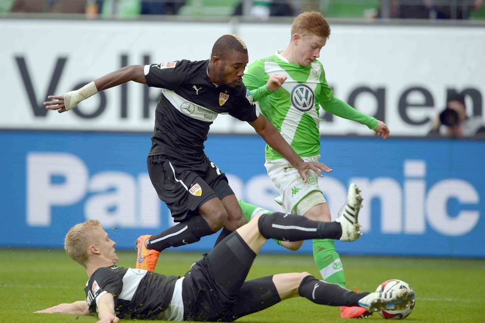 Geoffroy Serey Dié (39, l.) spielte anderthalb Jahre in der Bundesliga für den VfB Stuttgart. (Archivfoto)