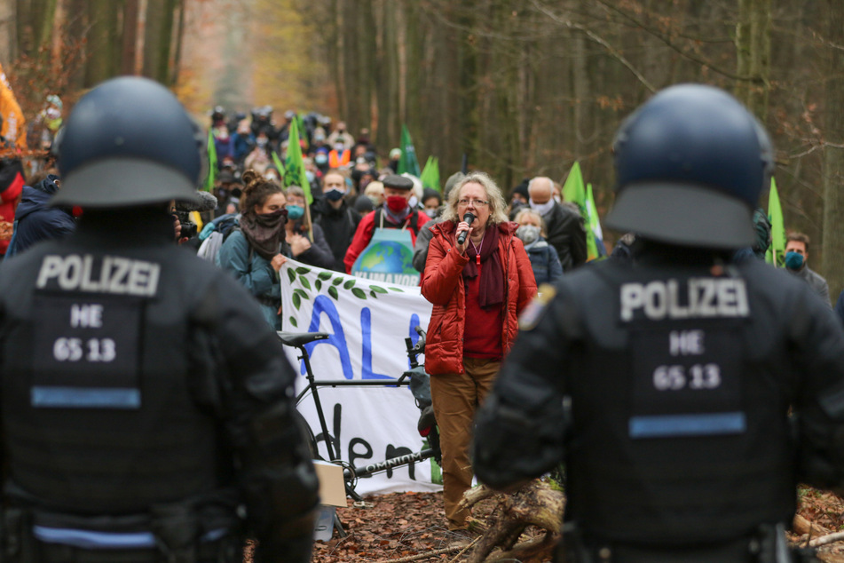 Schon des Öfteren kam es in den letzten Wochen zu Auseinandersetzungen im Dannenröder Forst.