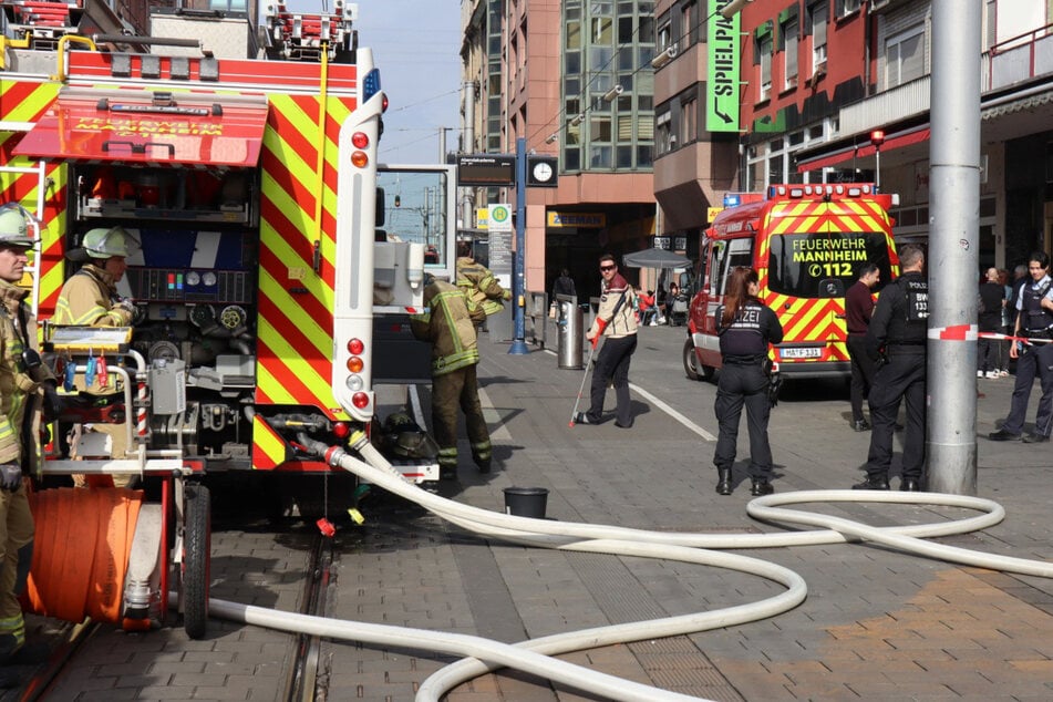 Größerer Brandeinsatz in Mannheimer Innenstadt: ÖPNV eingeschränkt