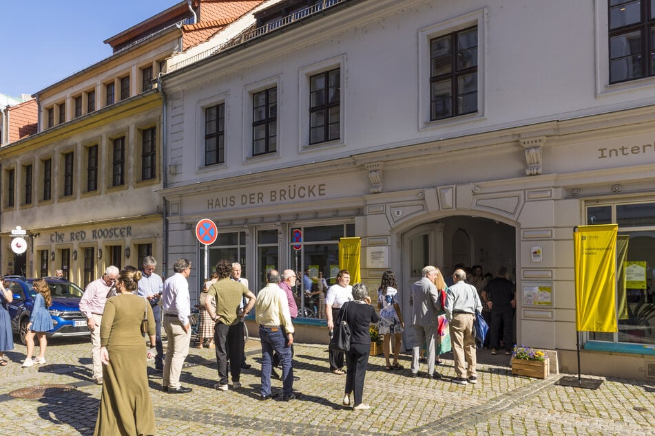 Das "Haus der Brücke" in der Rähnitzgasse wurde am Sonntrag feierlich eröffnet.