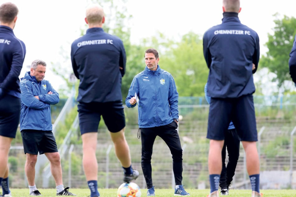 Patrick Glöckner hatte nach dem 0:1 gegen Großaspach nur wenig Zeit, seine Mannen wieder in Schwung zu bekommen. Am Samstag ist der CFC schon in Duisburg gefordert.