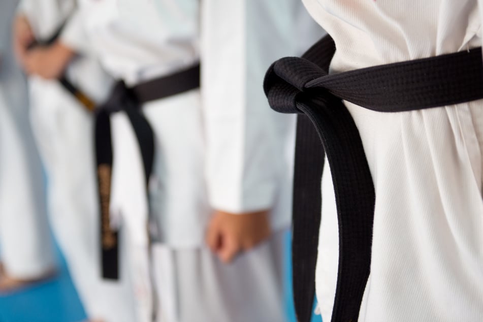 Judo trainer severely injures students for eating ice cream