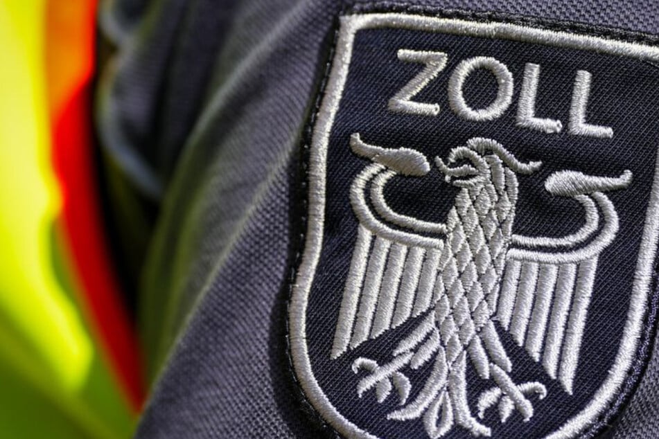 Zoll schlägt zu: Mehrere illegale Drogenlabore in Deutschland aufgedeckt