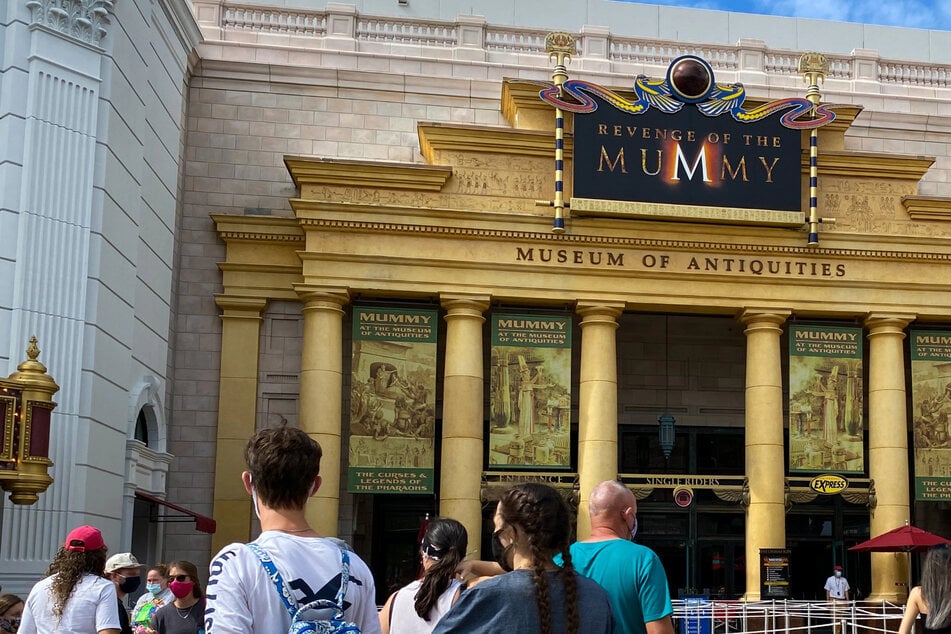 Fataler Freizeitparkbesuch: Seniorin nach Ritt auf "Mumien-Achterbahn" gestorben