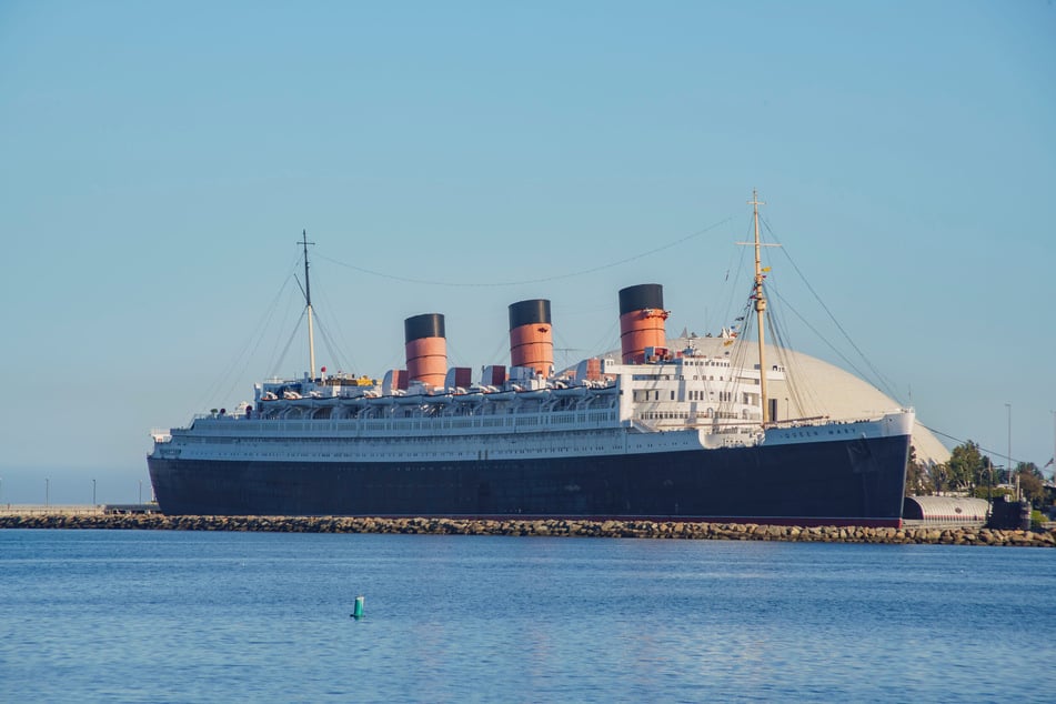 Die berühmte "Queen Mary" als Museumsschiff in Long Beach (Kalifornien, USA).