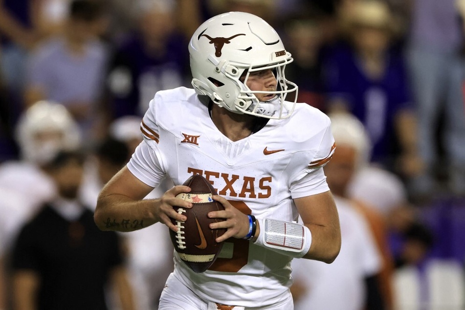 Quinn Ewers is reportedly set to return to Texas for the 2024 college football season.