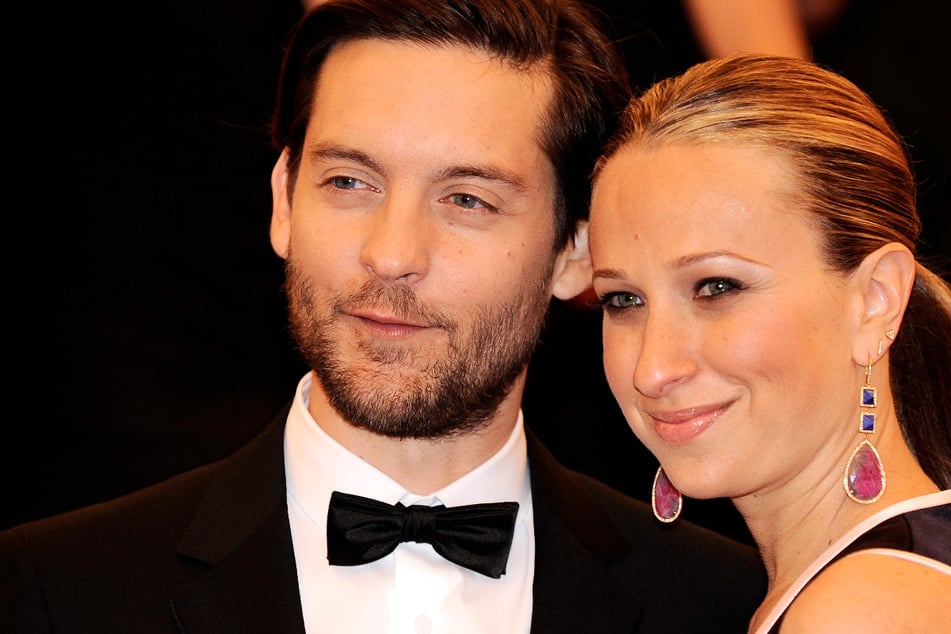 "Spider-Man"-Star Tobey Maguire traut seine Ex-Frau: Ungewöhnlicher Auftritt bei Promi-Hochzeit