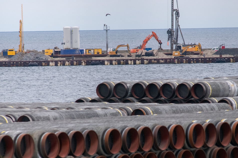 Nordstream 2 wurde nie fertig gebaut. In Mukran auf Rügen liegen noch unverbaute Rohre für die Gaspipeline von Russland nach Deutschland.