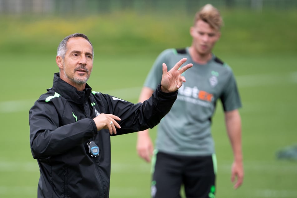 Gladbach-Coach Adi Hütter (51, l.) hat die Trainingstage genutzt, um seine Mannschaft bestens auf den kommenden Gegner vorzubereiten.