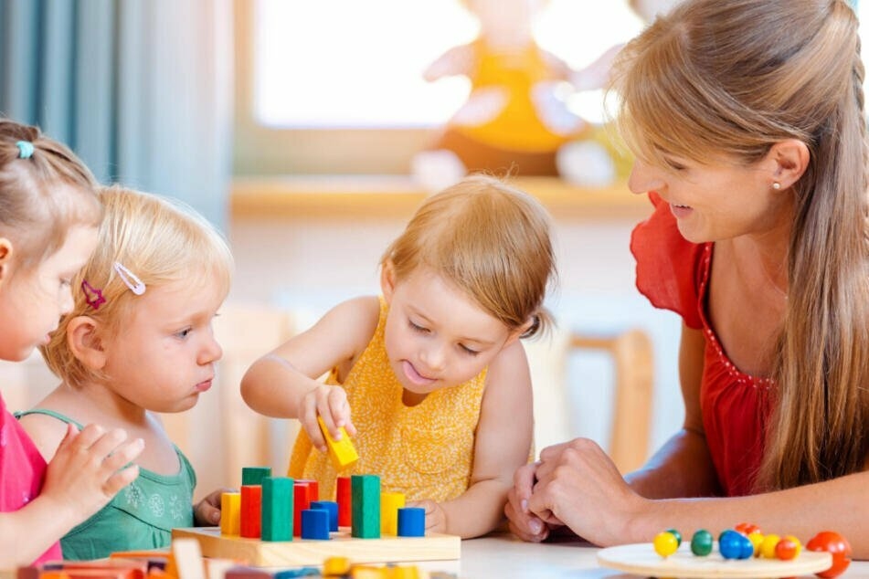 Etwa ein Fünftel aller Kita-Kinder sind derzeit in Bayern in der Notbetreuung. (Symbolbild)
