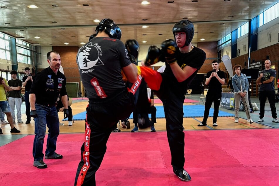 Die Deutsche Meisterschaft der Kampfsportler fand in der Sporthalle der 121. Oberschule in Prohlis statt.