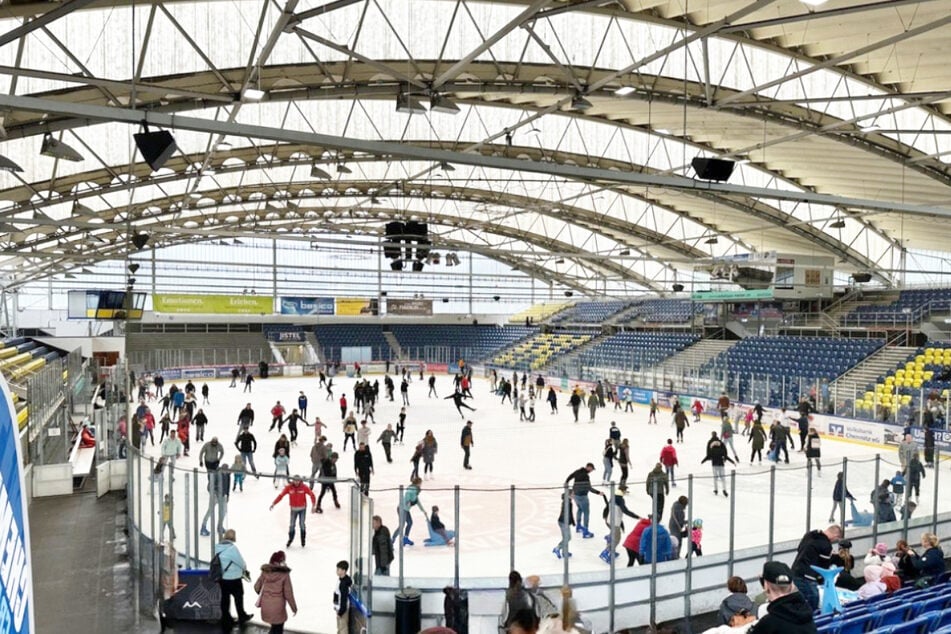 In dieser Halle könnt Ihr noch vor Saisonstart kostenlos Eislaufen