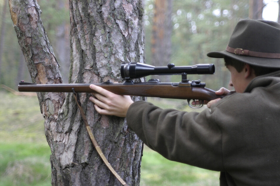 Der Weidmann in Markkleeberg trug Flecktarn. (Symbolbild)