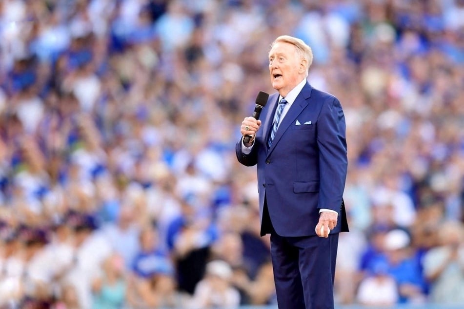 Vin Scully: Dodgers icon and legendary MLB broadcaster passes away