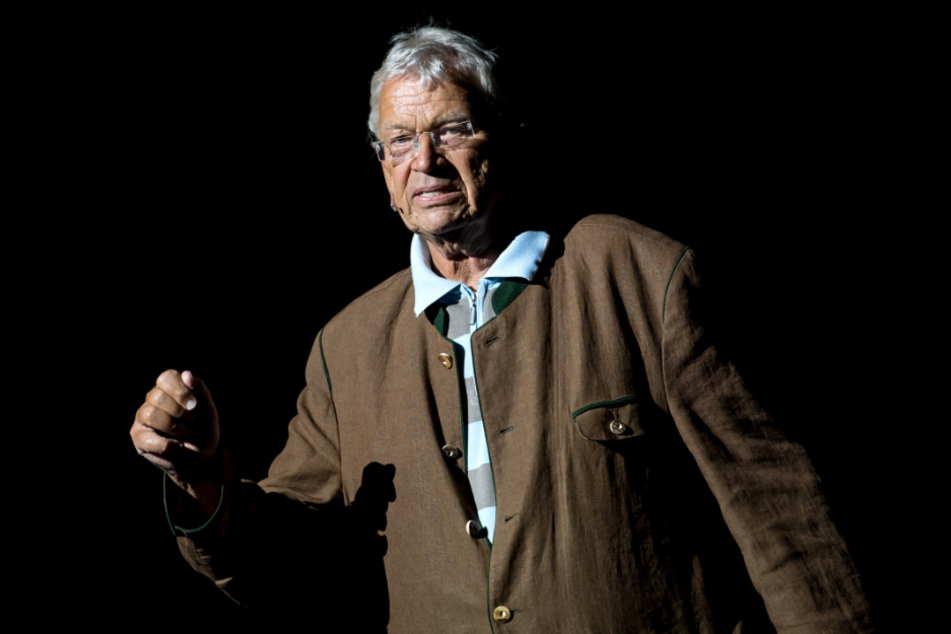 Gerhard Polt (78) hat sich mit der Geschichte der Päpste beschäftigt.