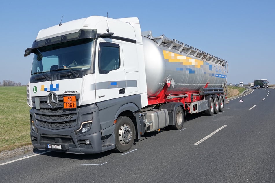 An diesem Lkw wollte ein Senior vorbei - und scheiterte.